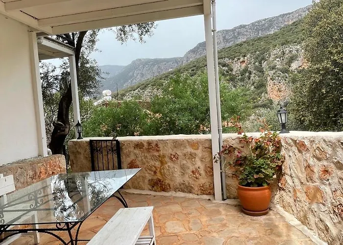 Kaktus Apartmanhotel 3*